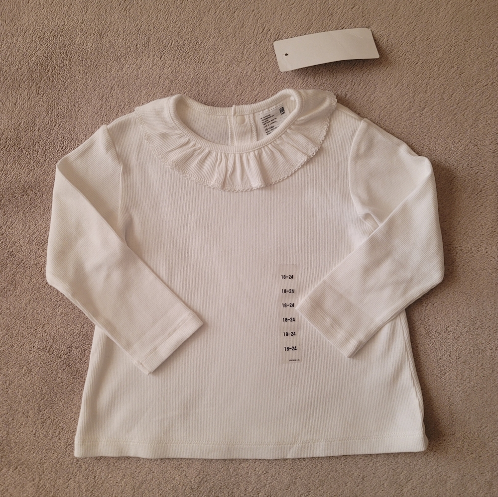 Uniqlo Girl White Ruffle Ribbed Long Sleeve Top Size 18-24 Months NWT